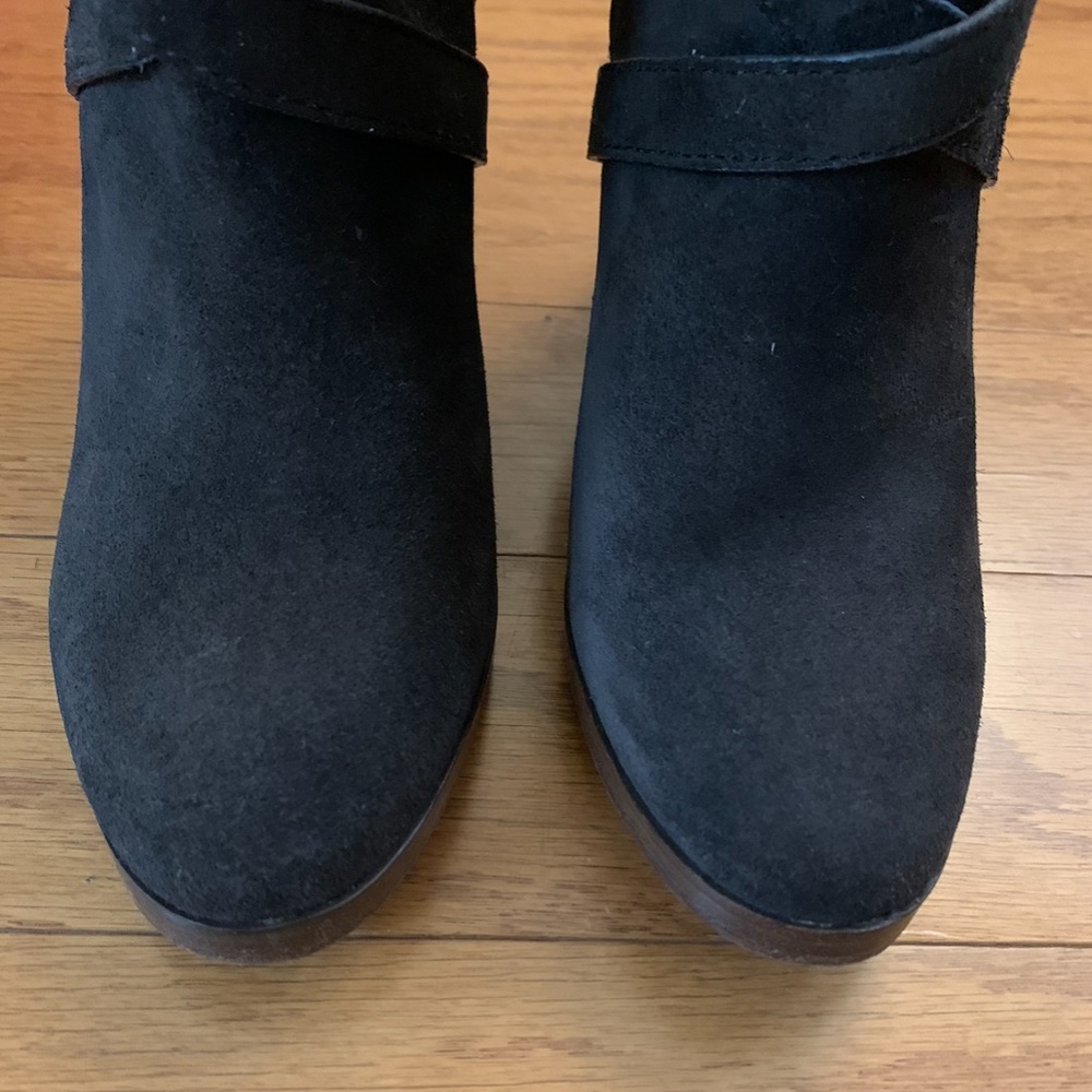 Tory Burch Charcoal Chalk Gray Livingston Suede high quality Ankle Booties π₯π₯ - Picture 8 of 10
